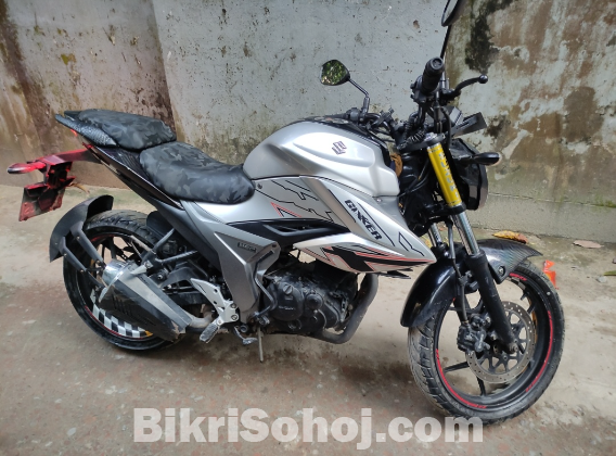 Suzuki Gixxer Carburetor